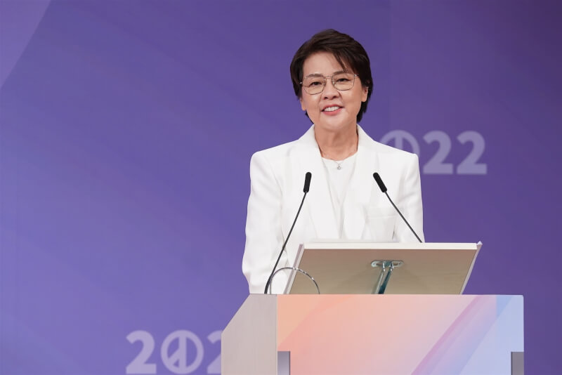 台北市長選舉電視辯論會5日登場，無黨籍參選人黃珊珊強調有21年市議員及近3年副市長經驗，具備立刻上手、解決問題的即戰力。（三立提供）