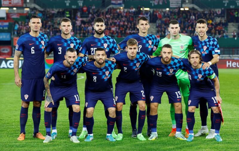 圖為克羅埃西亞隊9月25日在歐洲足球總會「國家聯賽」（UEFA Nations League）賽前合影。（路透社）