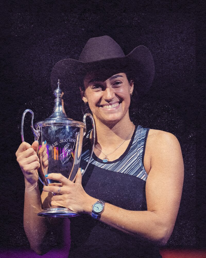 法國網球女將賈西亞7日在美國德州贏得WTA年終總決賽單打冠軍。（圖取自twitter.com/WTA）
