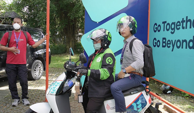 G20峰會主辦國印尼為記者提供摩托車接駁，十分符合記者採訪需求。中央社記者李宗憲峇里島攝  111年11月14日
