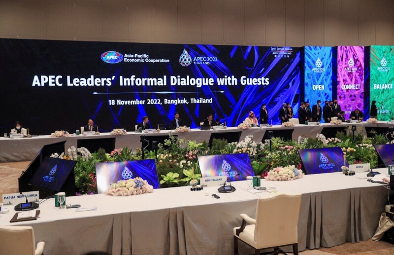 亞太經濟合作會議（APEC）21個經濟體的領袖19日承諾將促進貿易，以及加強因應其他經濟挑戰，為本週東南亞地區3場峰會劃下句點。(路透社)