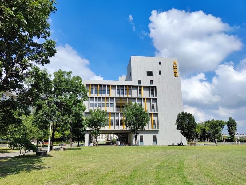 教育部將與國立高雄餐旅大學共創發展亞洲餐旅教育園區，為此補助高餐大附中新台幣上億元，新建「專業實習大樓」。（教育部提供） 中央社記者陳婕翎傳真  111年11月20日