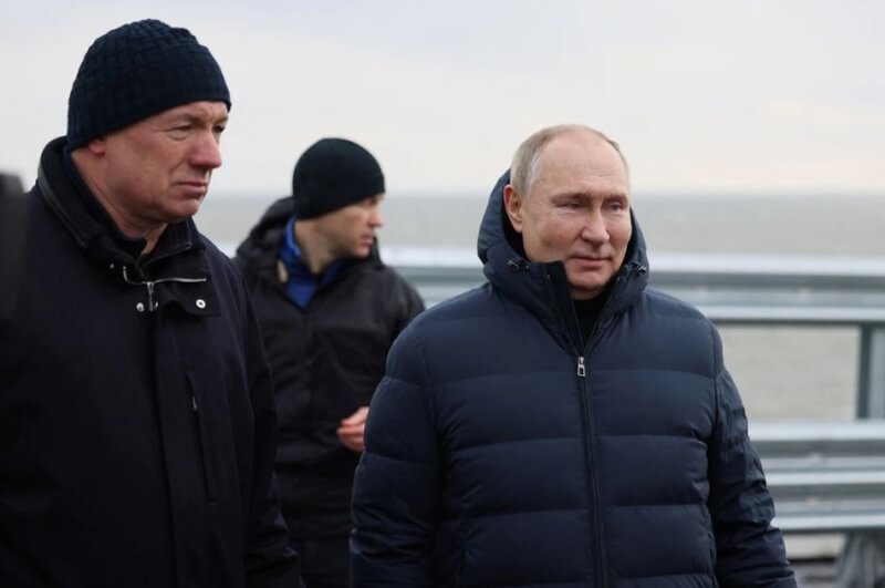 俄羅斯總統蒲亭5日視察連接克里米亞半島與俄國南部的克里米亞大橋。（Sputnik/Pool via 路透社）