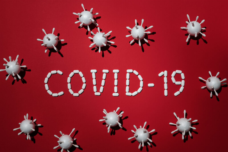 COVID-19疫情蔓延全球已近3年，中國專家認為，病毒已變異成另種疾病，新冠肺炎應改名為新冠病毒傳染病。（圖取自Pexels圖庫）
