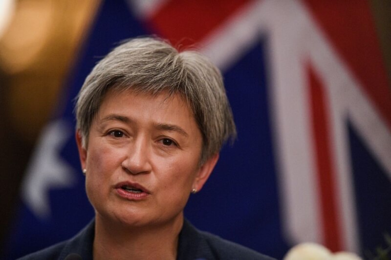 澳洲外交部長黃英賢10日說，澳洲政府將對俄羅斯與伊朗祭出針對性制裁，因應侵害人權行徑。（路透社）
