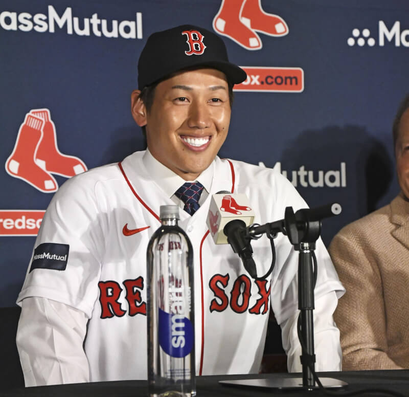 日本外野手吉田正尚15日加盟波士頓紅襪隊，挑戰美國職棒大聯盟。（共同社）