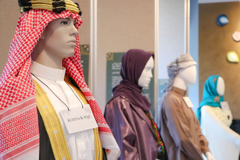 政治大學19至21日特展介紹多元阿拉伯服飾。（圖取自政治大學網頁nccu.edu.tw）