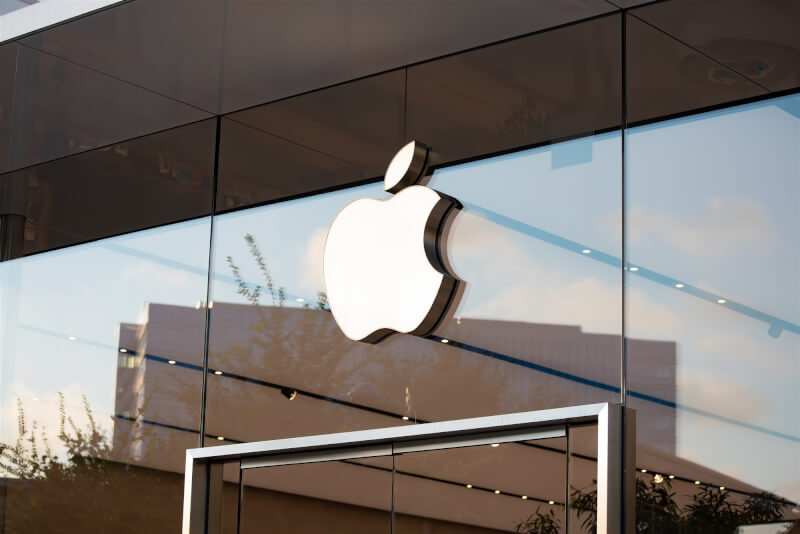 法國巴黎商業法院認為蘋果公司對App開發商施加不公平條款，對蘋果處以約新台幣3264萬元罰款。（圖取自Unsplash圖庫）