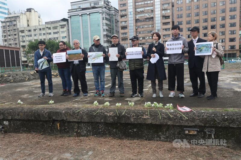 華山司法園區日前動土，民間團體發起保衛華山月台行動。中央社記者吳家昇攝 111年12月21日