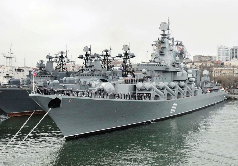 俄羅斯與中國的軍艦22日繼續在東海進行聯合作戰演習。圖為俄軍瓦良格號同型艦。（圖取自維基共享資源，版權屬公有領域）