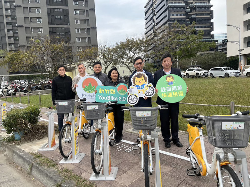 新竹縣政府5日表示，新竹縣YouBike將延續加碼騎乘補助到6月30日，前30分鐘縣府補貼新台幣5元，民眾只需負擔5元。（新竹縣政府提供）中央社記者郭宣彣傳真  112年1月5日