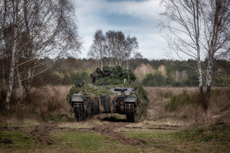 德國政府發言人6日指出，數週內將供應40輛貂鼠式步兵戰車（圖）給烏克蘭。（圖取自facebook.com/Bundeswehr）