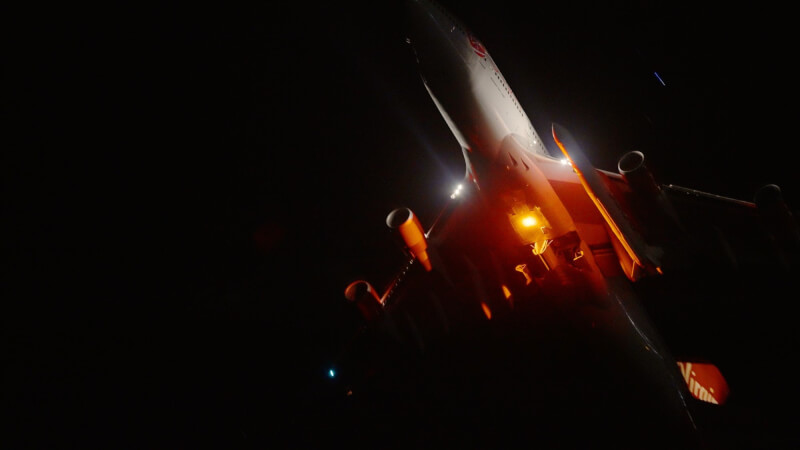 維珍軌道公司名為「宇宙女孩」的波音747改造飛機9日晚在英國升空，搭載火箭送上軌道的任務10日卻以失敗告終。（圖取自twitter.com/RoyalAirForce）