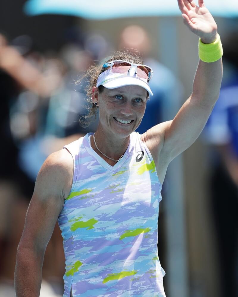 澳洲女子網球老將史托蘇兒15日宣布，將在參加完本屆澳洲網球公開賽後退役。（圖取自instagram.com/samstosur）