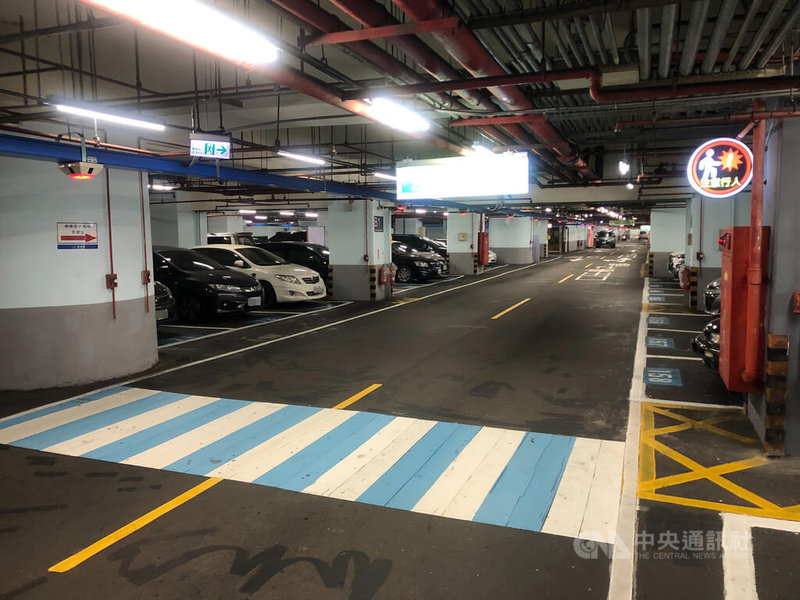 律師張益昌指出，在私人停車場發生行車糾紛，因不適用道交條例，民眾應確實記錄現場情況，保障自身權益。中央社記者王承中攝  112年1月21日