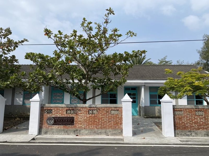 春節連假何處去，內政部推薦，別錯過國家公園美景，包括台江國家公園境內新開幕的安順吉鹽故事館記錄了漁鹽產業變遷的文化地景，可兼具體驗人文歷史、生態保育和經濟產業。（內政部提供）中央社記者范正祥傳真  112年1月22日