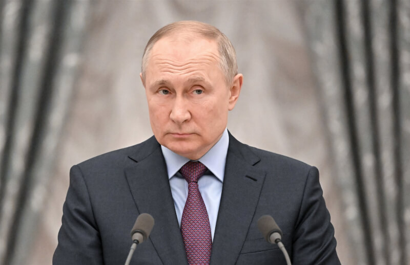 俄羅斯總統蒲亭入侵烏克蘭將滿一年，美媒指出，蒲亭統治正出現模糊裂痕。（圖取自twitter.com/kremlinrussia_e）