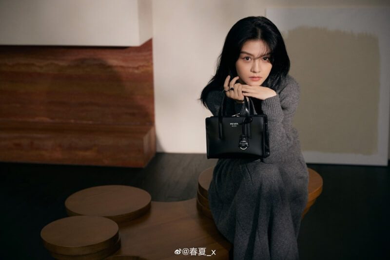 中國女星春夏曾奪下香港電影金像獎影后，卻疑因在網路上支持白紙運動，而遭官方封殺。（圖取自春夏weibo.com）