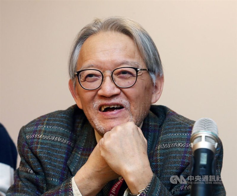 香港作家鄧小樺在台成立二〇四六出版社，2日在台北舉行開幕記者會，讀書共和國出版集團創辦人暨社長郭重興（圖）也應邀出席交流。中央社記者郭日曉攝　112年2月2日