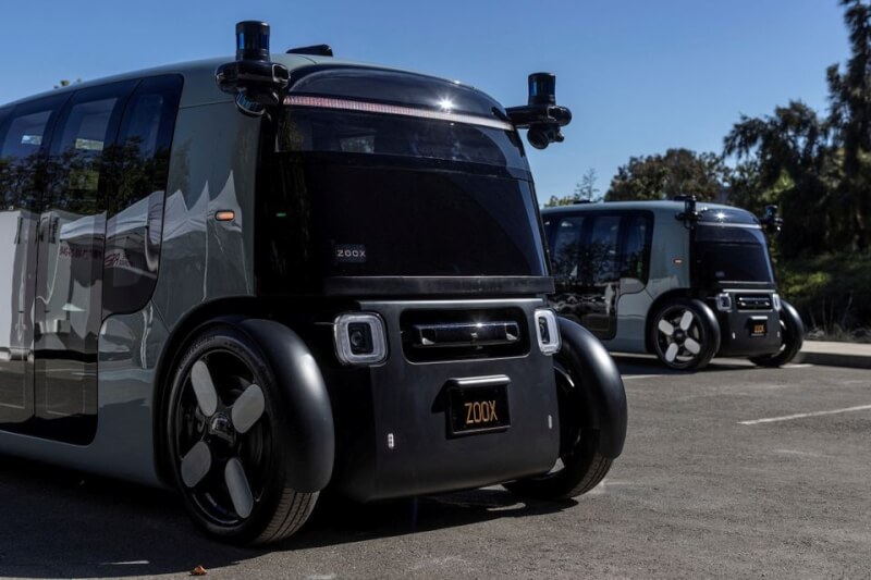 亞馬遜（Amazon）旗下自動駕駛車公司Zoox 13日表示，機器人計程車上週末在加州公共道路測試運行。（路透社）
