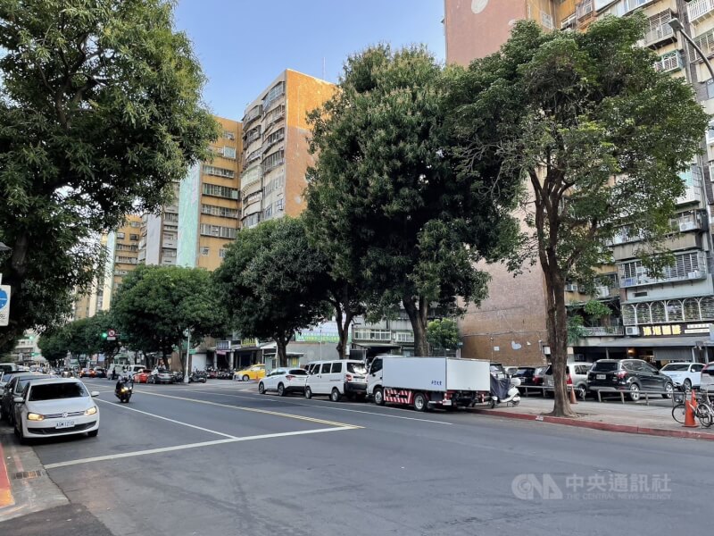 圖為台北市中正區中華路二段街景。（中央社）