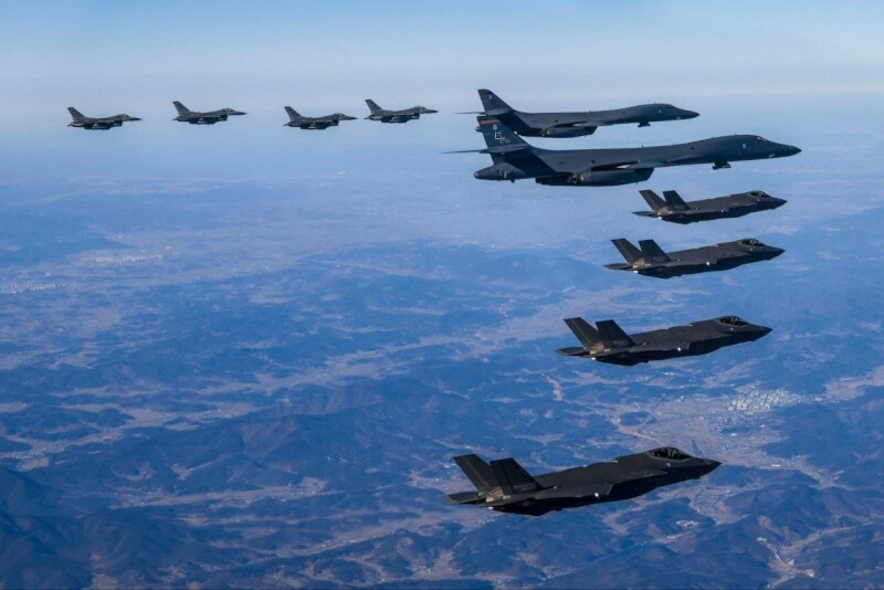 圖為美國與南韓的空軍2月19日實施聯合軍演，反制北韓試射洲際彈道飛彈。（圖取自facebook.com/jcspao）