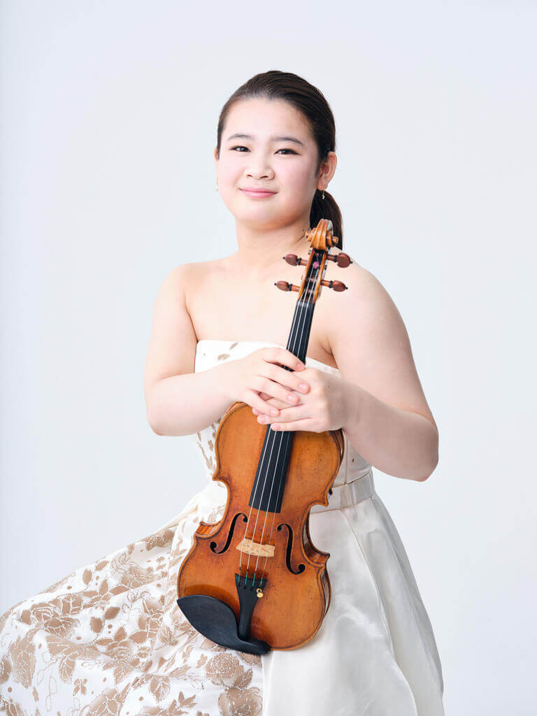 20歲日本小提琴家前田妃奈2022年拿下波蘭維尼奧夫斯基大賽金獎，首訪台灣音樂會將帶來參賽得獎作品、作曲家維尼奧夫斯基的「第二號小提琴協奏曲」。（新象提供） 中央社記者趙靜瑜傳真 112年2月22日
