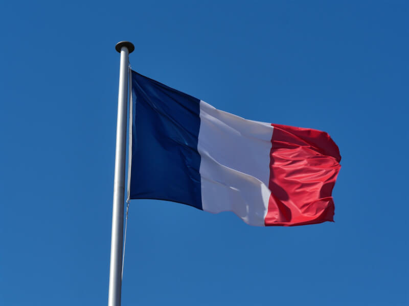 法國外交部在21日新聞簡報中回應中央社提問，認為增加與台灣的合作相當重要。圖為法國國旗。（圖取自Unsplash圖庫）