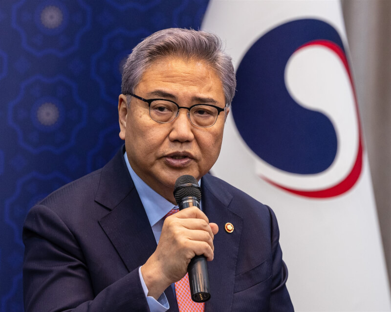 南韓外交部長朴振接受CNN專訪時表示，台灣海峽維持和平穩定，是朝鮮半島保有和平穩定的基本要素。（韓聯社）