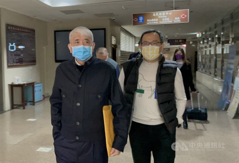 前太流公司負責人李恒隆（左）等人被控背信案，台北地方法院24日判決李恒隆無罪，可上訴。（中央社檔案照片）
