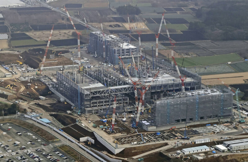 日本媒體報導，晶圓代工廠台積電計劃於熊本投資設立第2座晶圓廠。圖為1月7日拍攝興建中的台積電熊本廠。（共同社）