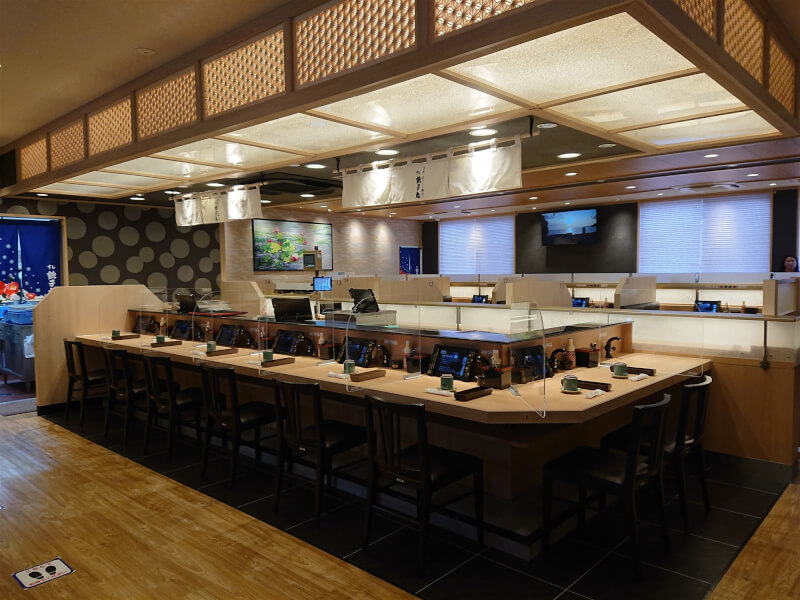 「壽司銚子丸」決定不再使用轉盤提供壽司，將全面改由店員送餐到桌。（圖取自twitter.com/choushimaru_fan）