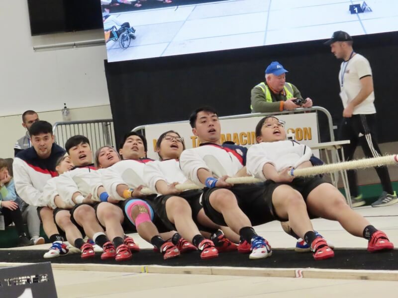 台灣拔河代表隊12日凌晨在世界室內拔河錦標賽混合580公斤量級摘銅（圖取自facebook.com/CTTWA）