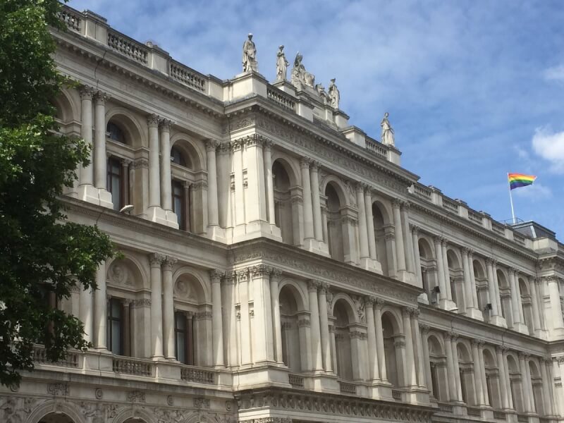 英國政府13日將發布新版「外交國防安全政策綜合檢討報告」。數名國會消息人士透露，可期待報告首次提到台灣。圖為英國外交部。（圖取自英國政府網頁www.gov.uk）