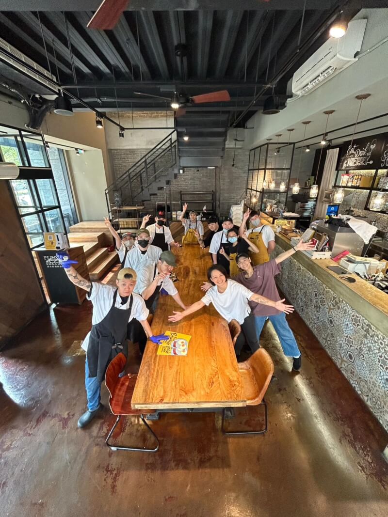 美式早午餐廳「樂子」17日宣布啟動兩大徵才計畫，祭出上看5.1萬元的月薪搶人才。（圖取自facebook.com/theDiner.Taipei）