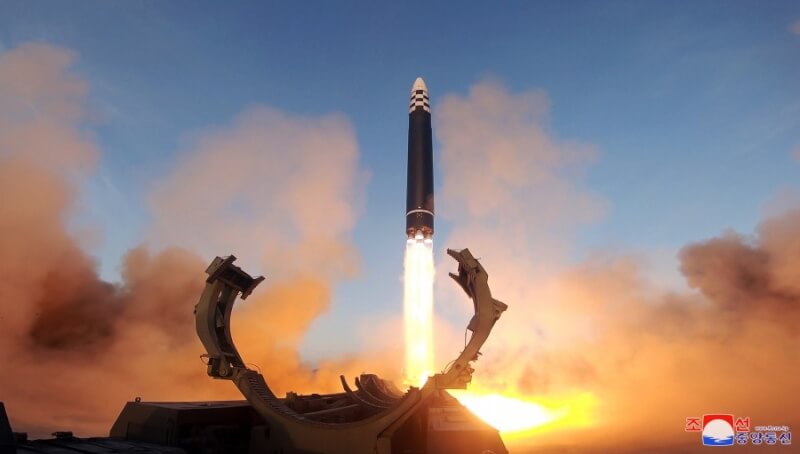 北韓中央通信社指出，北韓16日試射的是「火星-17」洲際彈道飛彈。（圖取自北韓中央通信社網頁kcna.kp）