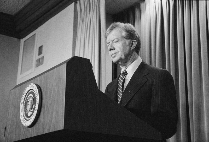 美國前總統卡特1980年為因應伊朗人質危機，宣布對伊朗實施制裁。（Library of Congress/Marion S. Trikosko/Handout via 路透社）