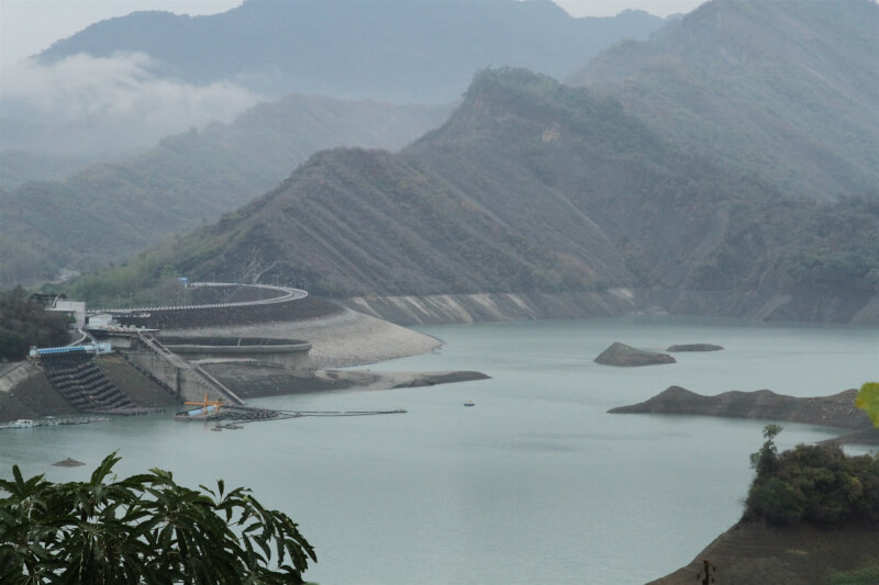 台南地區水情不佳，3大主要水庫所剩總蓄水量與被稱為「百年大旱」的2021年同期幾乎相同。圖為南化水庫。（中央社檔案照片）