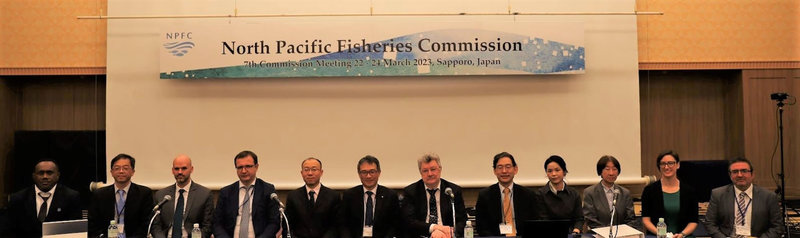 漁業署指出，北太平洋漁業委員會（NPFC）第7屆委員會會議自22至24日在日本札幌舉行，根據NPFC科學研究結果，目前秋刀魚資源量仍處於低水準，需減少漁獲量讓資源恢復，會中通過秋刀魚、轉載等多項養護管理措施，以強化管理公約水域漁業活動。（漁業署提供）中央社記者楊淑閔傳真  112年3月25日