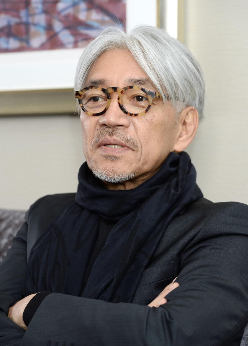 日本音樂家坂本龍一3月28日在東京的一家醫院病逝，享壽71歲。（共同社）