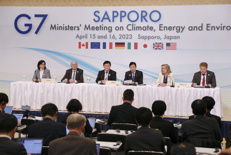 G7的氣候和環境部長16日承諾更快地放棄化石燃料，並敦促其他國家跟進。（共同社）