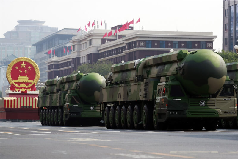 瑞典智庫11日表示，去年中國核彈頭庫存量增加最多。圖為中共東風-41核導彈。（中新社）