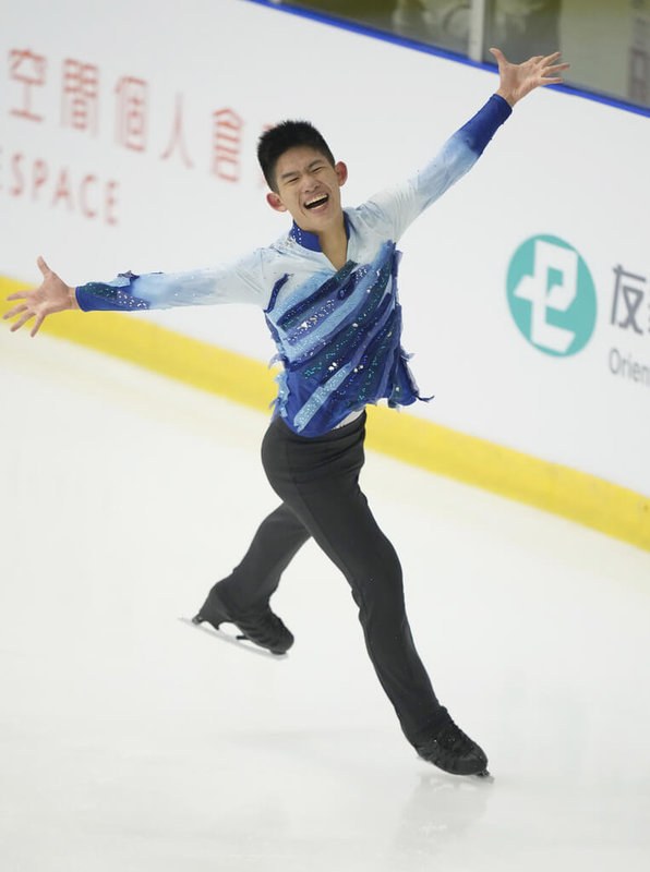 全國花式滑冰菁英錦標賽23日落幕，16歲的李宇翔（圖）以總和204.04分奪冠，他是台灣花式滑冰史上首名本土訓練破200分的青年男子選手。（中華民國滑冰協會提供）中央社記者黎建忠傳真 112年4月23日