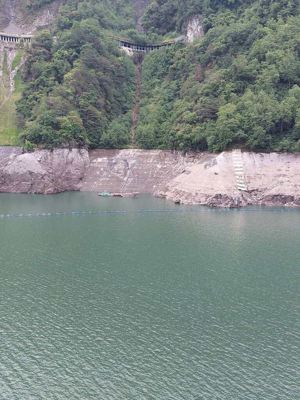 梅雨鋒面雨量並未挹注德基水庫，目前水位1378.80公尺，有效蓄水率48.94%。（民眾提供）中央社記者趙麗妍傳真  112年5月15日