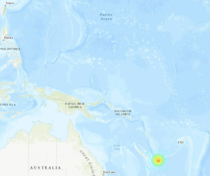 南太平洋法屬新喀里多尼亞島東南方海域（星號處）19日發生規模7.7強震，引發海嘯警報。（圖取自美國地質研究所網頁earthquake.usgs.gov）