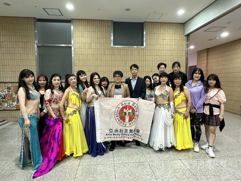 首爾國際肚皮舞大賽LIVE FID時隔3年在首爾舉辦，台灣共派出32名選手出戰53個項目。中央社記者廖禹揚首爾攝 112年5月21日