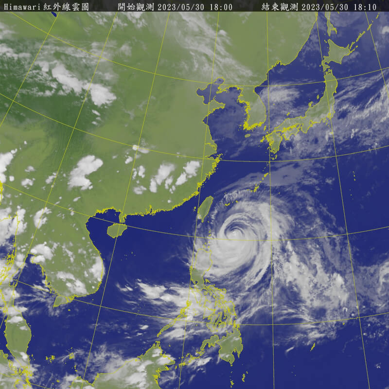 中央氣象局表示，颱風瑪娃持續以龜速往北前進，預計30日晚間到31日是瑪娃相對最接近台灣的時候。圖為30日下午6時衛星雲圖。（圖取自中央氣象局網頁cwb.gov.tw）