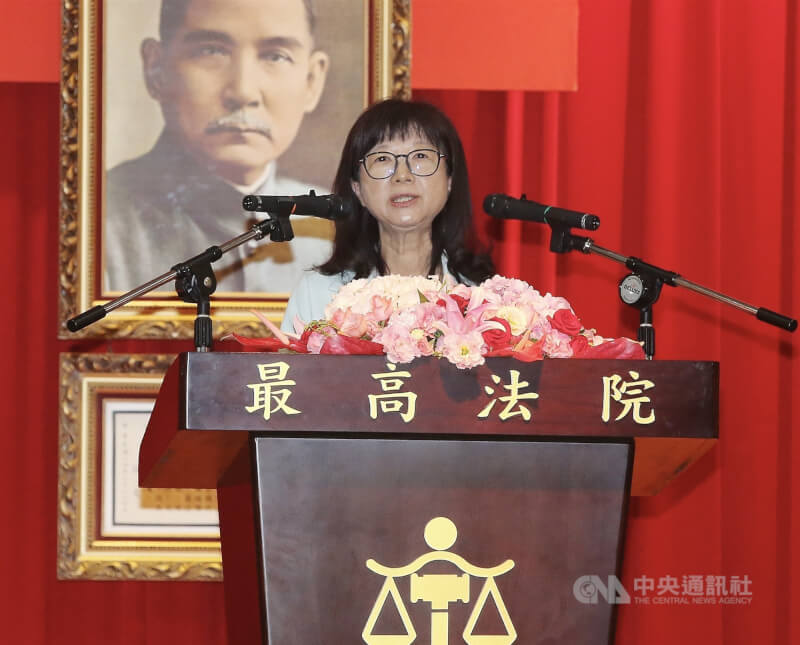 最高法院1日上午舉行卸、新任院長交接典禮。新任院長高孟焄成為台灣首名女性最高法院院長。中央社記者郭日曉攝 112年6月1日