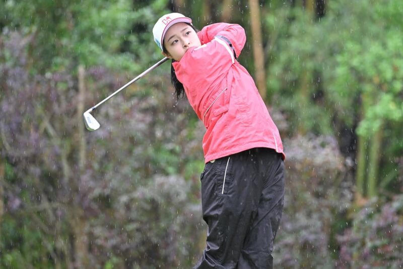 台灣旅日高爾夫新秀吳佳晏在日巡次級的ECC女子高球賽拿下亞軍。（圖取自facebook.com/ECCLadiesGolfTournament）