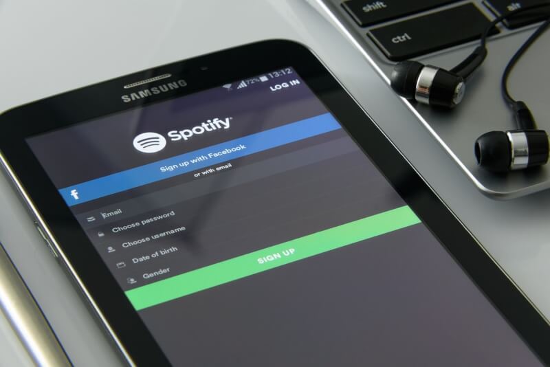 瑞典音樂串流巨頭Spotify表示，正在縮減內部播客（podcast）業務，將裁員約200個職位。（圖取自Pixabay圖庫）